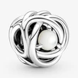 Kép 1/5 - Pandora gyöngyházfényű örökkévalóság kör június charm - 790064C03