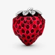 Kép 2/5 - Pandora piros eper charm - 791681C01