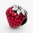 Kép 4/5 - Pandora piros eper charm - 791681C01
