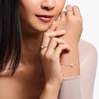 Kép 2/2 - Thomas Sabo sötétben világító csillag karkötő - A2136-041-14-L19V