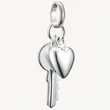 Kép 1/3 - Thomas Sabo Connect ezüst kulcs és szív charm - CC1233-001-21