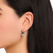Kép 2/2 - Thomas Sabo fekete pók fülbevaló édesvízi gyönggyel - H2313-167-7